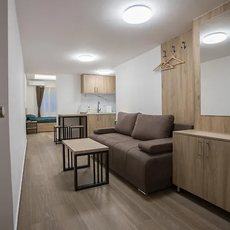 M Corner Apartment